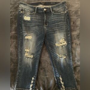 Judy Blue Skinny Fit Capris 15/32